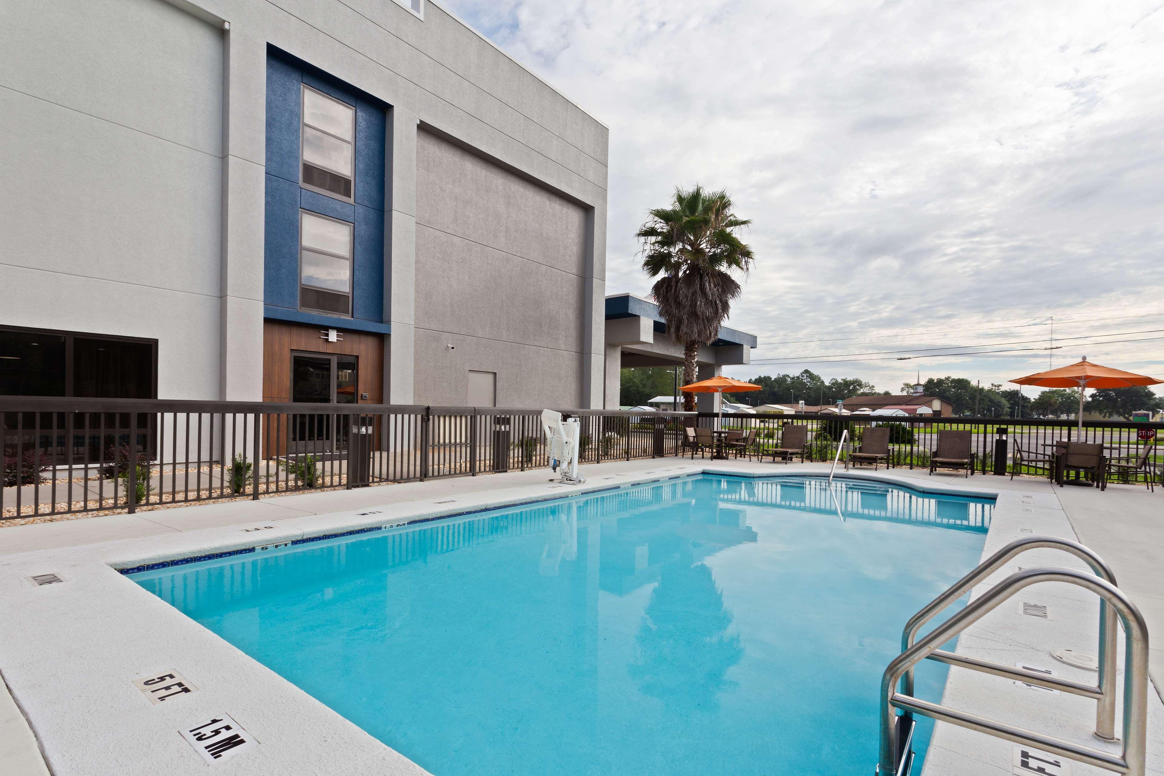 Hampton Inn Perry Exterior photo